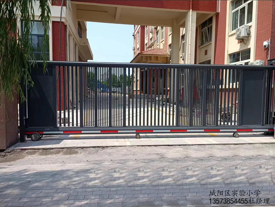 城阳区实验小学定制款直线门